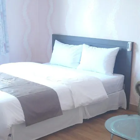 Hill Park Hotel